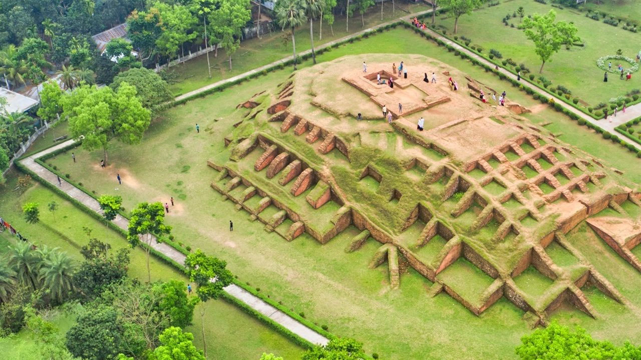 ময়মনসিংহের ৪টি দর্শনীয় স্থান: মহাস্থানগড়, মুক্তাগাছার জমিদার বাড়ি, ব্রহ্মপুত্র নদীর তীর ও বিদ্যাময়ী জলাশয় | Ngn News