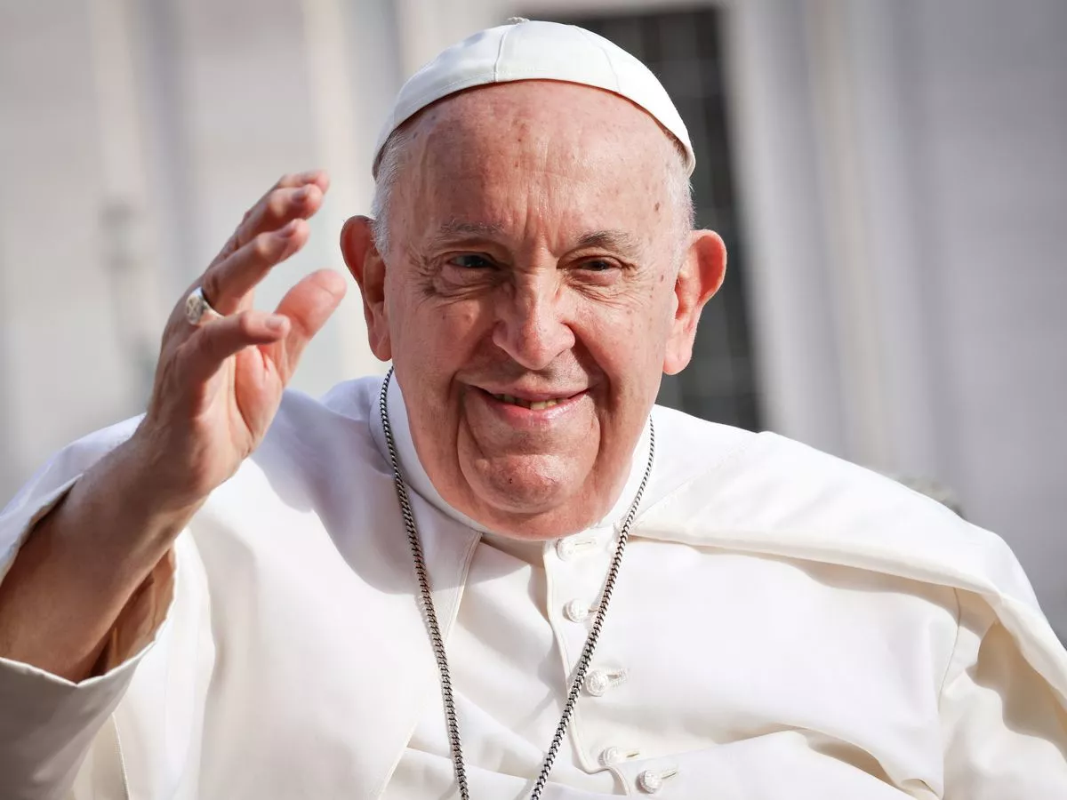 Pope Francis Receives Ventilation After Sudden Health Decline